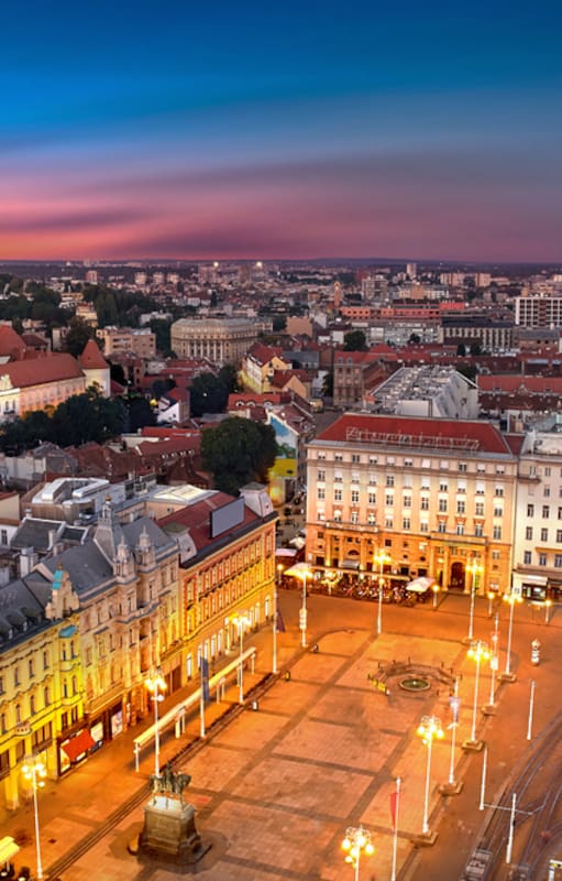 La plaza principal de Zagreb, en la ciudad Baja, a pasos de la catedral de la Asunción de María