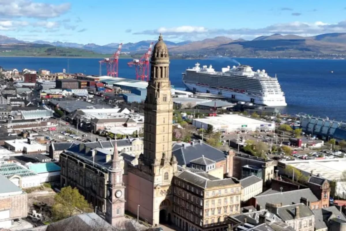 La población de Greenock, en la costa oeste de Escocia, ha estado disminuyendo durante décadas