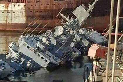 La poderosa fragata Hetman Sahaidachny, hundida el jueves por la Armada ucraniana, para evitar que caiga en manos rusas