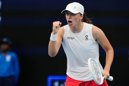 La polaca Iga Swiatek es la máxima favorita a ganar el Australian Open, en manos de Aryna Sabalenka