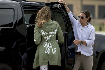 La polémica campera de Melania