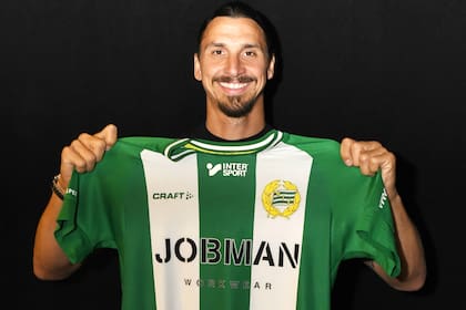 Zlatan Ibrahimovic compró acciones de Hammarby, el club archirrival del aquél en el que debutó en la primera división, y se enfurencieron hinchas de Malmö.