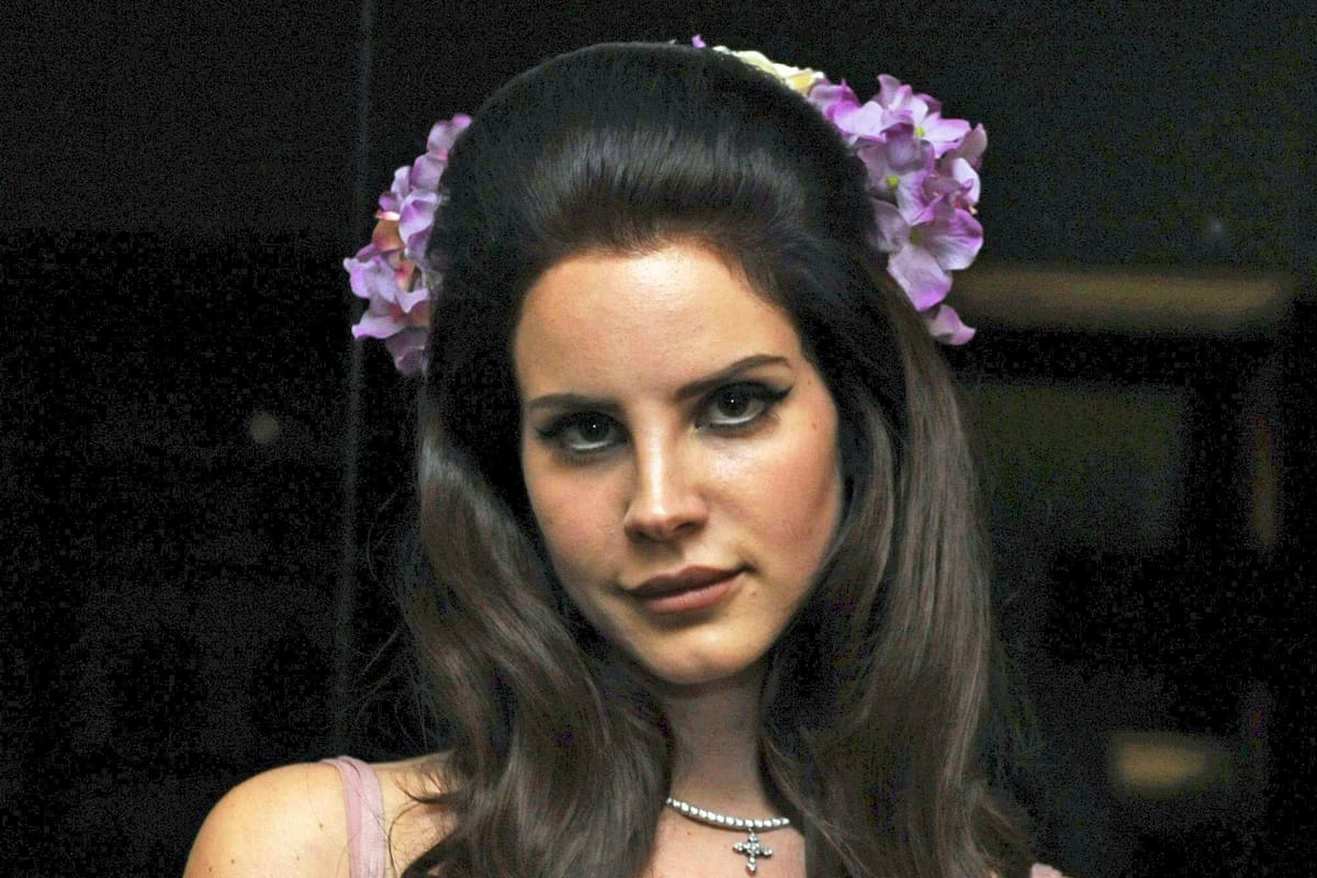 La polémica reflexión feminista de Lana del Rey que afecta a Beyoncé o Ariana Grande