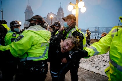 La policía arrestó a líderes de las protestas en Canadá