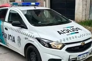 En un enfrentamiento a corta distancia, un policía abatió al ladrón que había intentado robar su moto