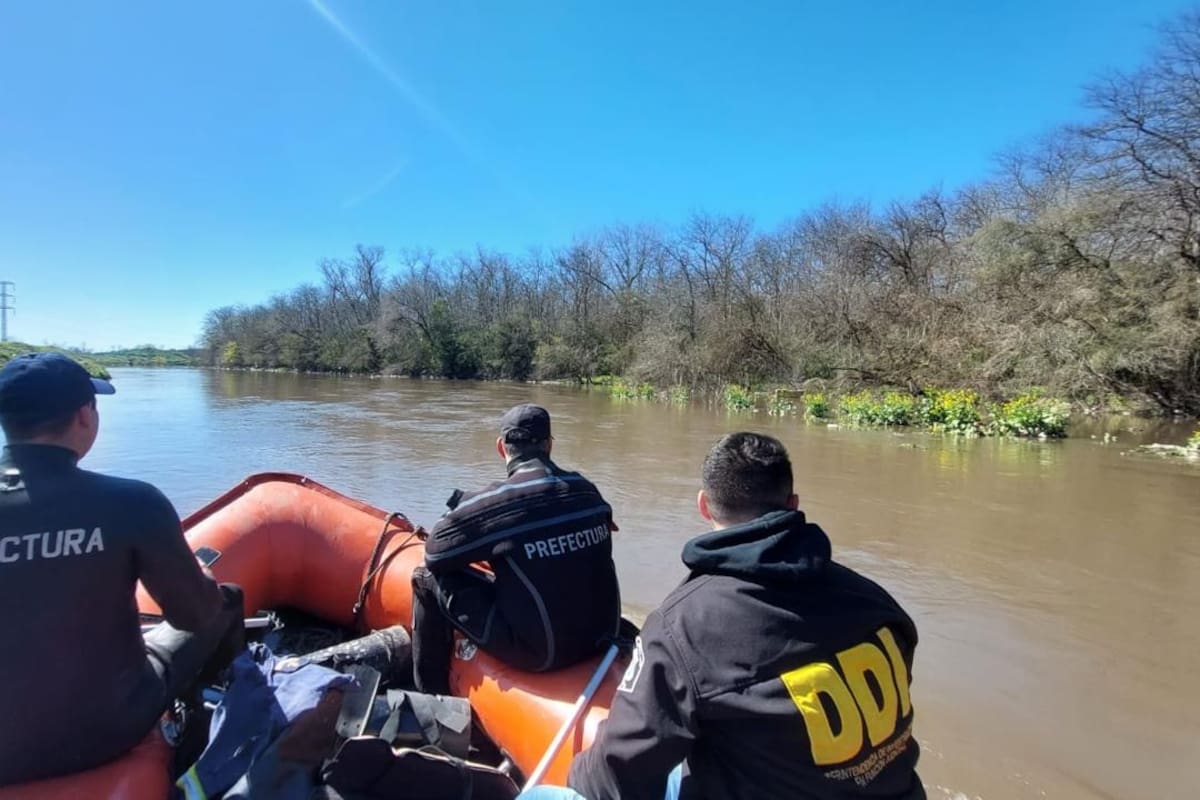 La policía bonaerense y la Prefectura Naval encontraron los cuerpos de dos mujeres en el río La Matanza