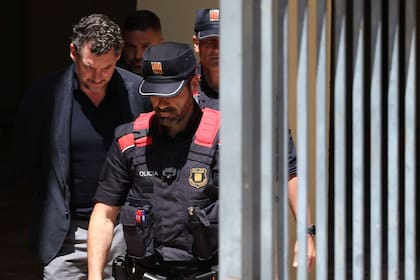 La policía catalana escolta al detenido Jonathan Andic (Archivo)