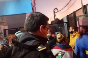 La policía custodió el jardín donde se denunció un abuso y las autoridades no desvincularon al sospechoso tras la acusación