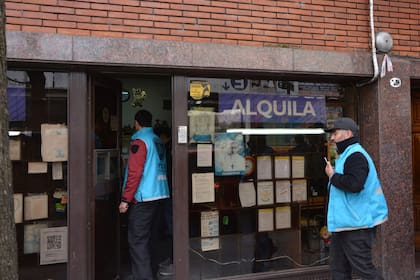 La Policía de la Ciudad allanó una inmobiliaria en Monserrat