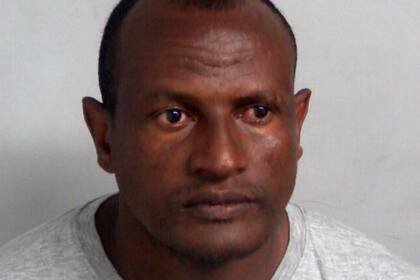 La policía de Londres arresta a un solicitante de asilo condenado que fue liberado por error