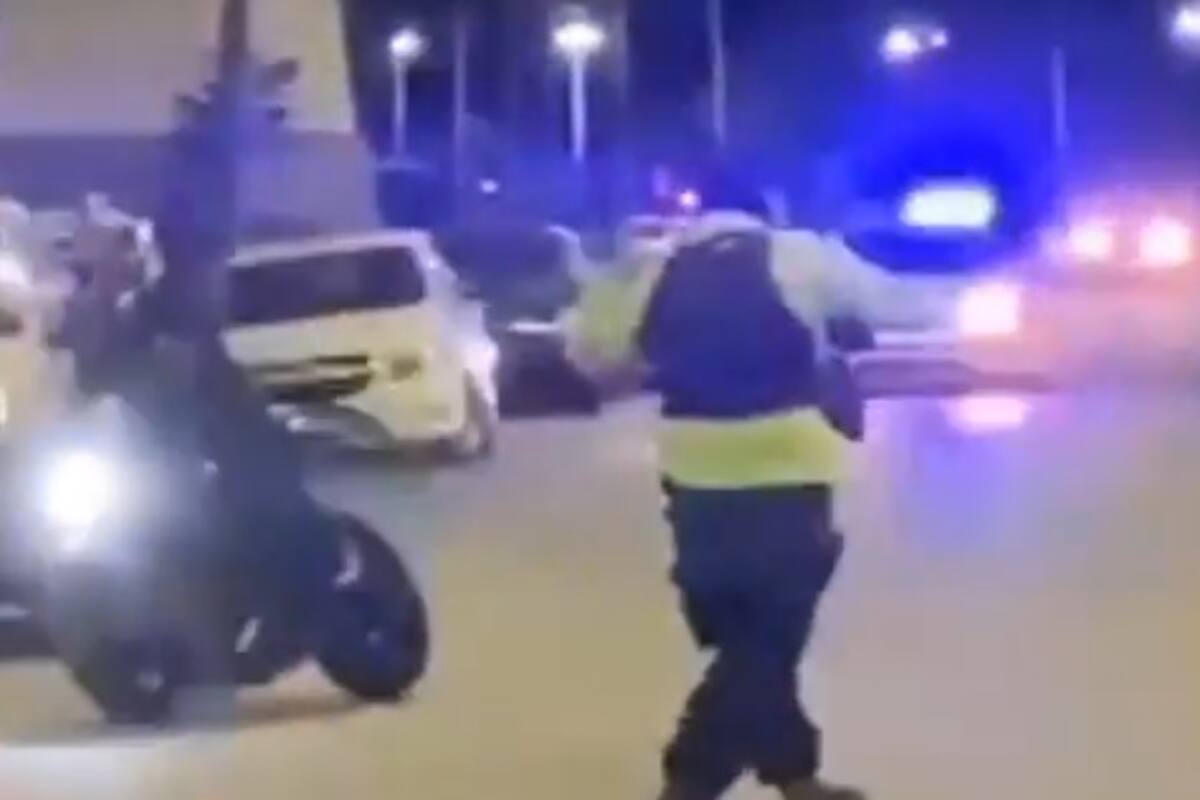 La policía de Ushuaia le dispara con pintura a motos que evaden controles.