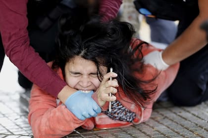 La policía detuvo a familiares de los reclusos