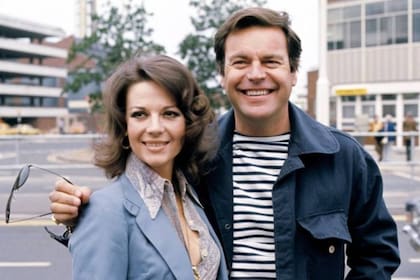 La policía dice que la estrella televisiva Robert Wagner fue la última persona que vio con vida a Natalie Wood