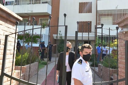 La policía, en el lugar del femicidio