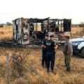 Hallaron a dos trabajadores rurales carbonizados dentro de una casilla incendiada