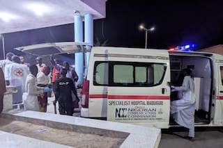 La policía en Nigeria dice que presuntos atentados suicidas mataron al menos a 23 personas
