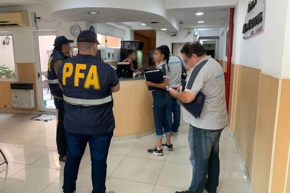 La Policía Federal Argentina hizo allanamientos en Puerto Madero