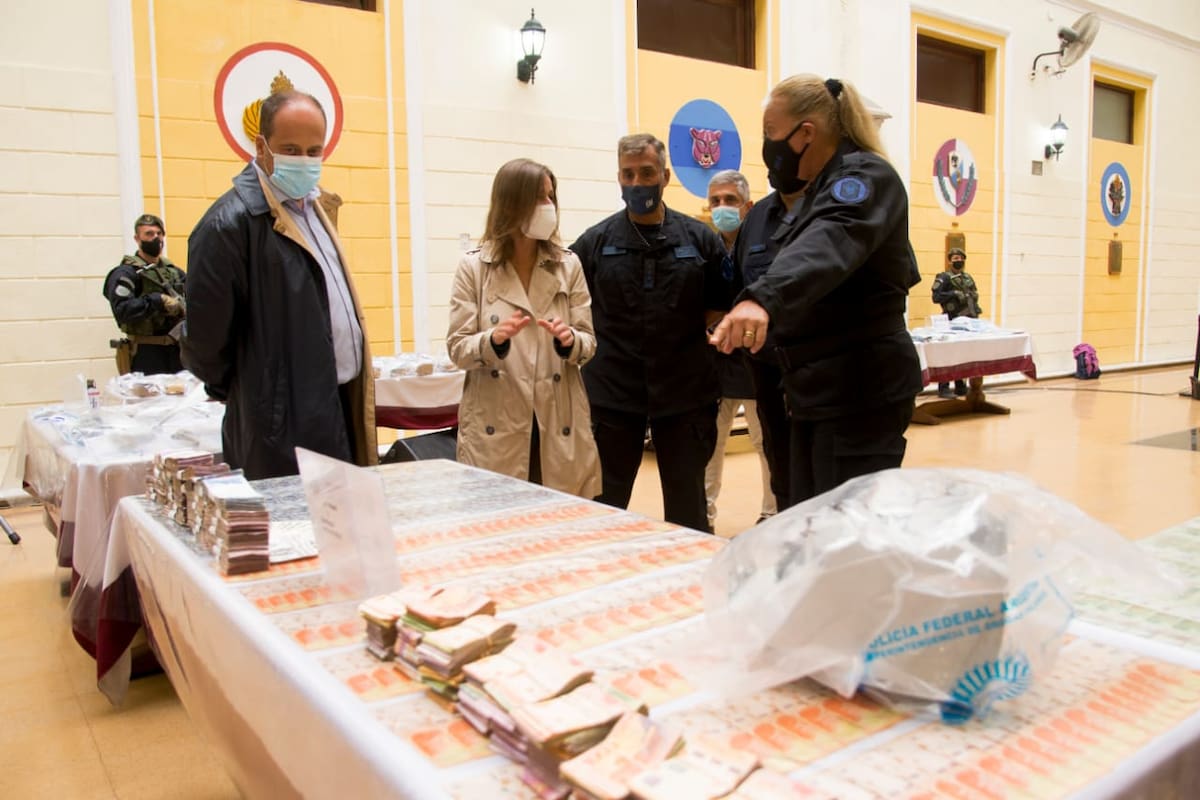 La Policía Federal desarticuló una banda narco integrada por barrabravas de Boca y funcionarios municipales