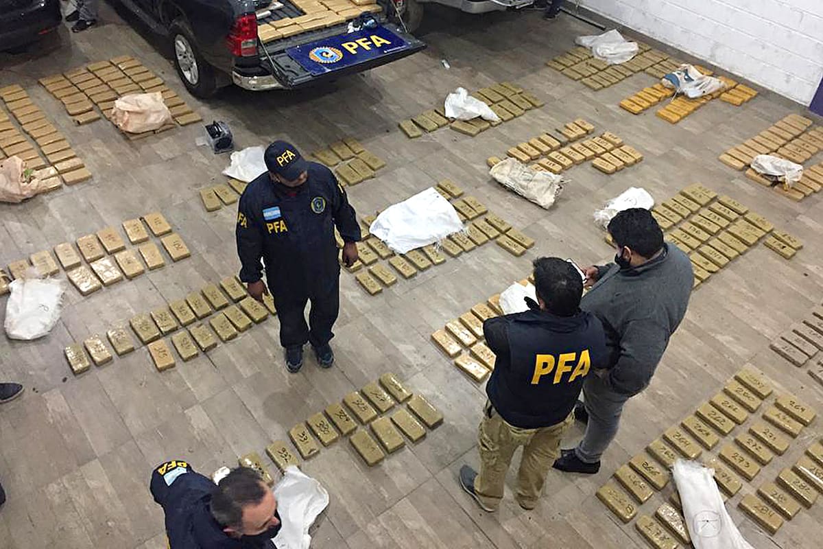 La Policía Federal secuestró 471 kilos de marihuana y cinco de cocaína