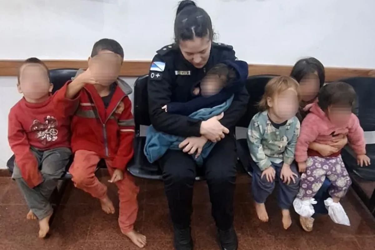 La policía que amamantó a un bebé en pleno procedimiento