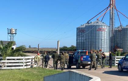 La policía realizó un allanamiento en un feedlot de la zona que resultó fundamental para la causa en curso que lleva adelante la Justicia de Azul, Buenos Aires