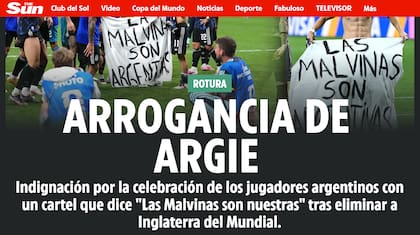 La portada de The Sun tras la bandera de las Malvinas (Foto: Captura The Sun)