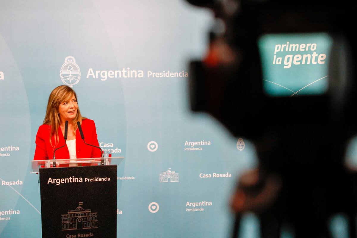 La portavoz Presidencial Gabriela Cerruti aseguró hoy que "la ocupación y preocupación" sobre la seguridad de la vicepresidenta Cristina Fernández de Kirchner "es permanente", y afirmó que el Gobierno espera que la investigación sobre el intento de asesinato que sufrió al exmandataria "debe profundizarse", al ofrecer una conferencia de prensa en la Casa Rosada.