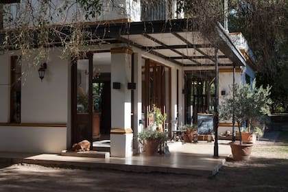 La posada tiene el encanto de las antiguas casonas riojanas de estirpe.