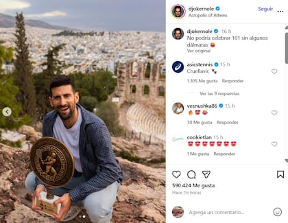La postal de Djokovic en la Acrópolis de Atenas
