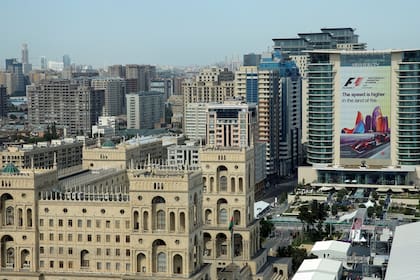 La postal del circuito callejero en Bakú