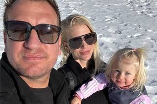 Las vacaciones de lujo de Maxi López y su mujer en Suiza: globos aerostáticos, nieve y sol