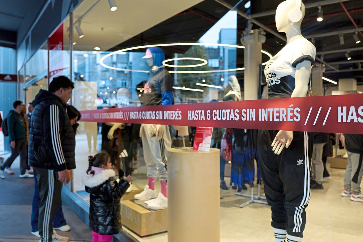 La postergación de compras no esenciales como ropa y calzado fue la primera opción de recorte (16,8%)