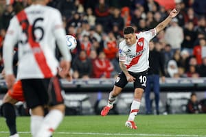 La potencia de Juanfer Quintero en el remate; otra vez fue decisivo para la reacción de River, esta vez contra Bragantino, por la Copa Sudamericana