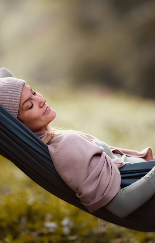 La power nap –en español, siesta corta– es un término que viene de estudios que indican que una siesta breve de no más de 30 minutos genera un efecto restaurador en el cerebro y de mejoría de la alerta