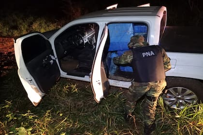 La Prefectura decomisó ayer un cargamento de dos toneladas de marihuana en la localidad misionera de Puerto Rico