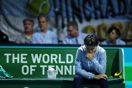 La preocupación de Coria, en septiembre pasado en Manchester, durante la caída ante Canadá: luego el equipo reaccionaría venciendo a Gran Bretaña y Finlandia