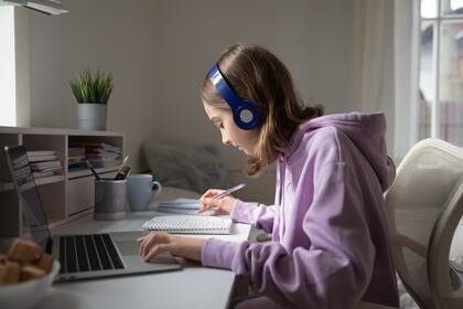 La preocupación de los profesores es que los estudiantes puedan usar las herramientas de inteligencia artificial con criterio crítico y no solo para "resolver" trabajos escolares