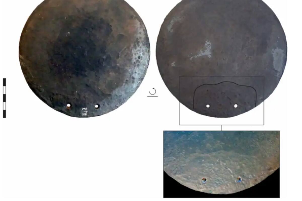 La presencia de un espejo refleja las preferencias estéticas de la época y el estatus social