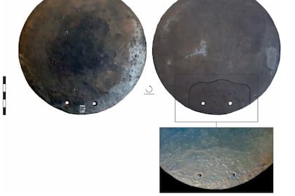 La presencia de un espejo refleja las preferencias estéticas de la época y el estatus social
