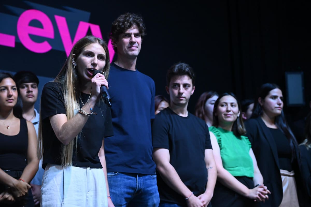 La presentación de lista de Evolución; con Martín Lousteau y su candidata, Lucille "Lula" Levy
