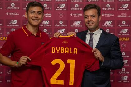 La presentación de Paulo Dybala en Roma