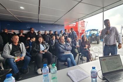 La presentación institucional de Cafma, Aapresid y las empresas argentinas en el stand argentino el 13 de mayo