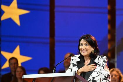 La presidenta de Georgia, Salome Zurabishvili, durante un mitin celebrando el Día de Europa