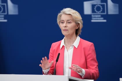 La presidenta de la Comisión Europea, Ursula von der Leyen, pidió una "respuesta europea común"