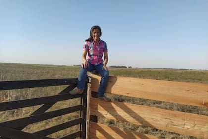 La presidenta de la Sociedad Rural de Rosario, María Soledad Aramendi, en su campo en el sur santafesino