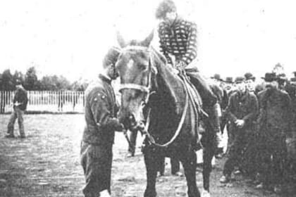 La previa de la prueba en la que el comandante Astorga recorrió a caballo 70 leguas en menos de 14 hora en el hipódromo de Palermo