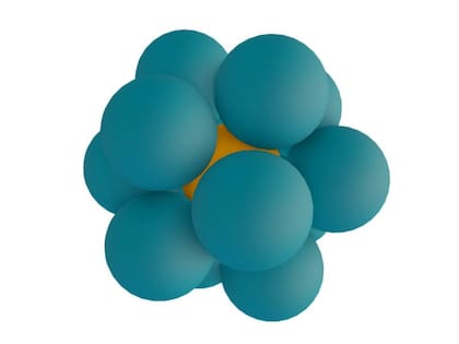La primera capa que rodea una bola central tenía un máximo de 13 esferas. Para Newton el número de besos era 12