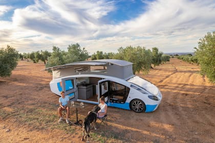 La primera casa rodante del mundo que funciona 100% con energía solar