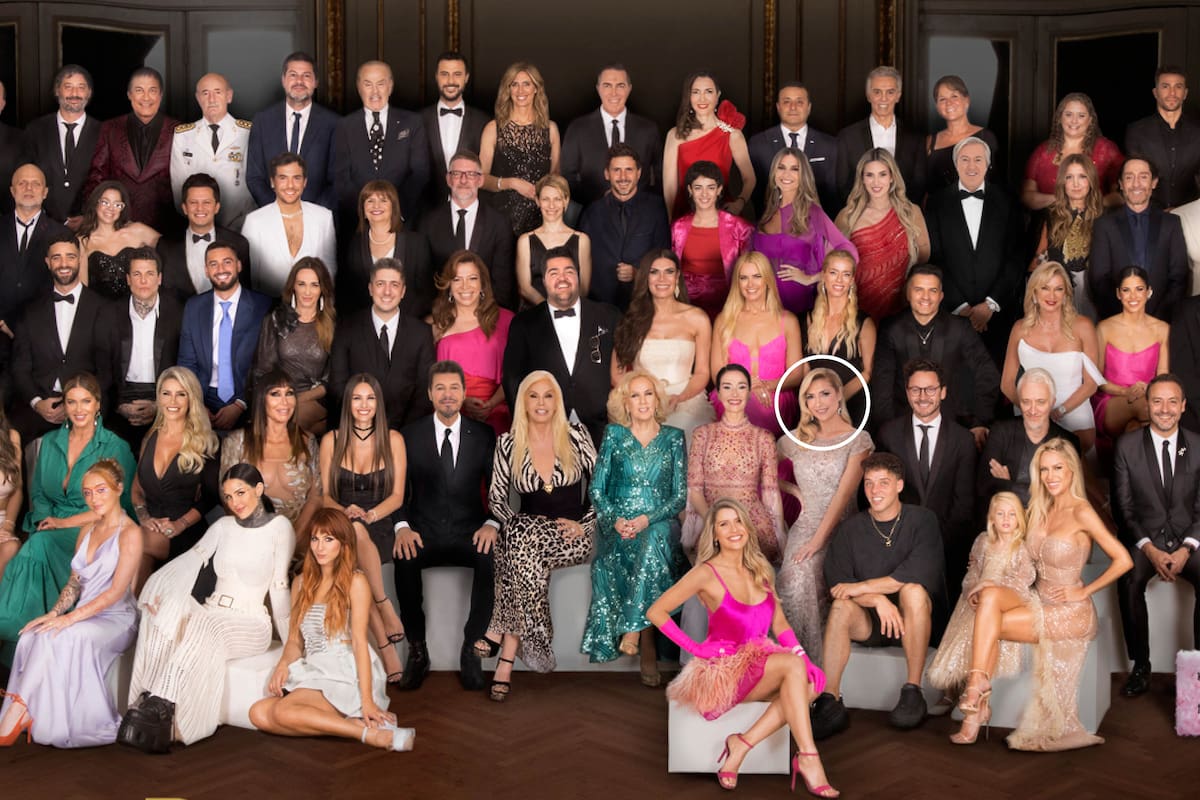 La primera dama, Fabiola Yáñez, en la portada de Gente, como "personaje del año"