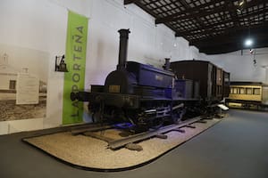 La primera locomotora que circuló por la Argentina, en 1857